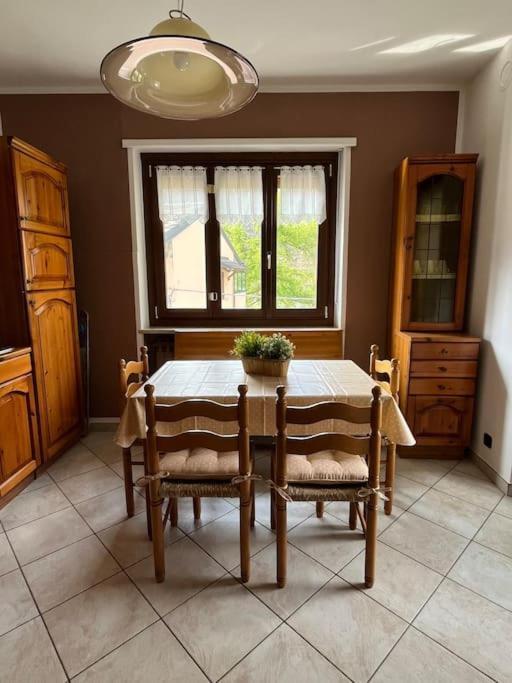Apartamento La Casa Di Sabi Locana Exterior foto
