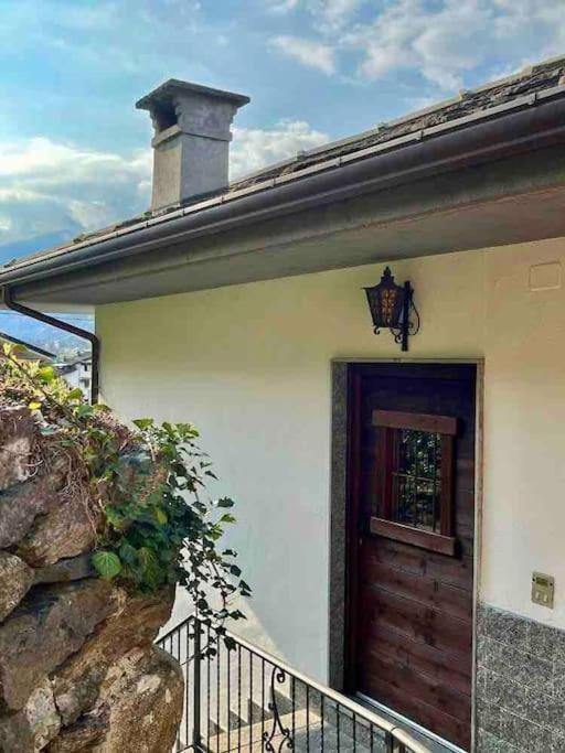 Apartamento La Casa Di Sabi Locana Exterior foto