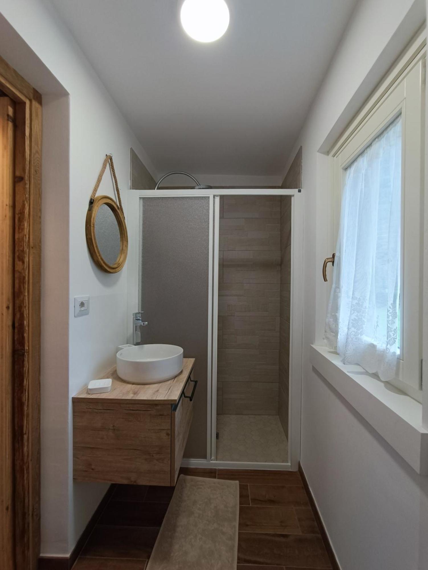 Apartamento La Casa Di Sabi Locana Exterior foto
